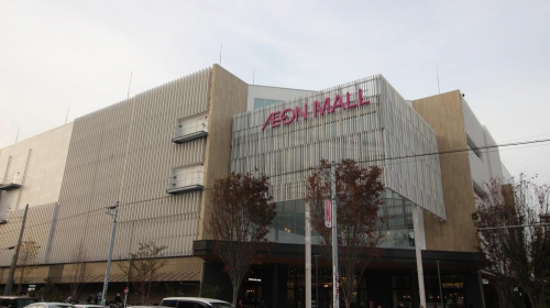 イオンモール仙台上杉徒歩9分（約695ｍ）