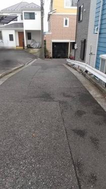北東側私道