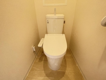 温水洗浄便座へ入れ替え済み！