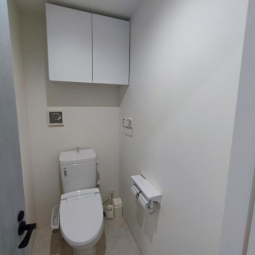 各階にトイレ有